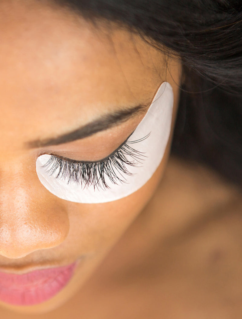 Lash Extensions vs. False Lashes: A Comprehensive Comparison for Your Perfect Look