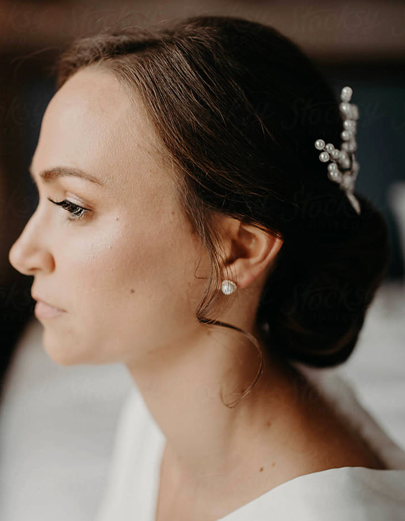 Bridal hair in low bun